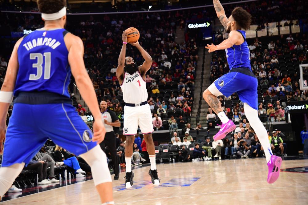 手郑加恒的 手郑加恒的