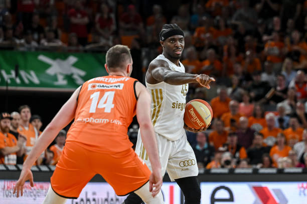 的比赛中 的比赛中